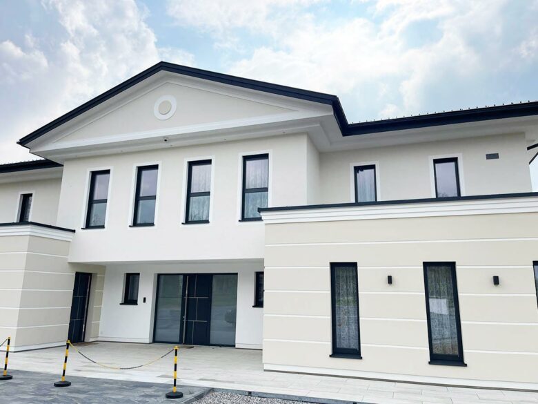 Cornices Pilaster strips Villa Switzerland LB Facade elements